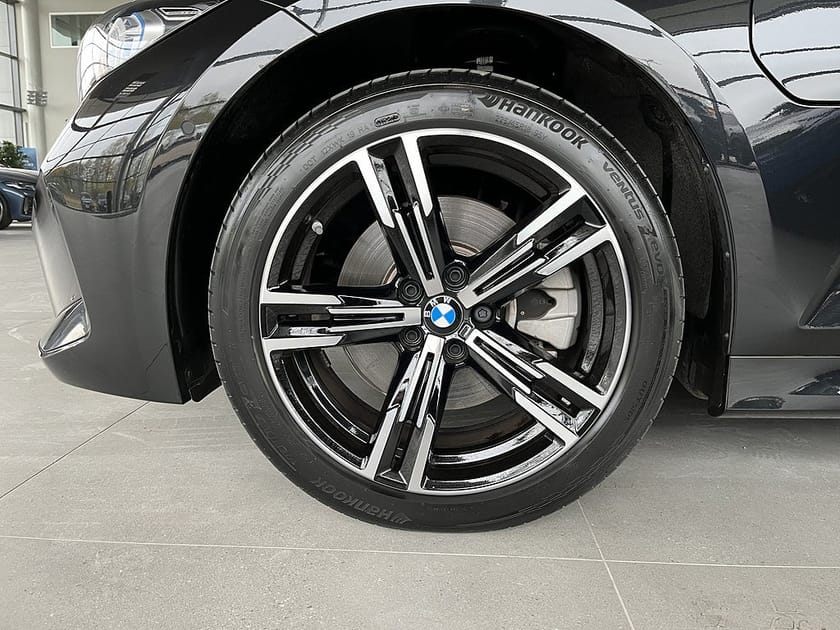Bild 4 av BMW 330e Touring