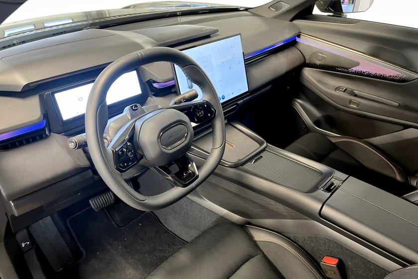 Bild 5 av Lynk & Co 08 PHEV