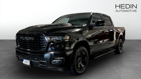 RAM 1500 Dubbelhytt 5'7" box
