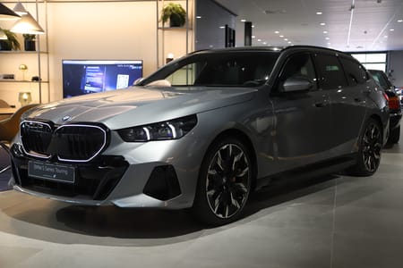 BMW 550e xDrive Touring