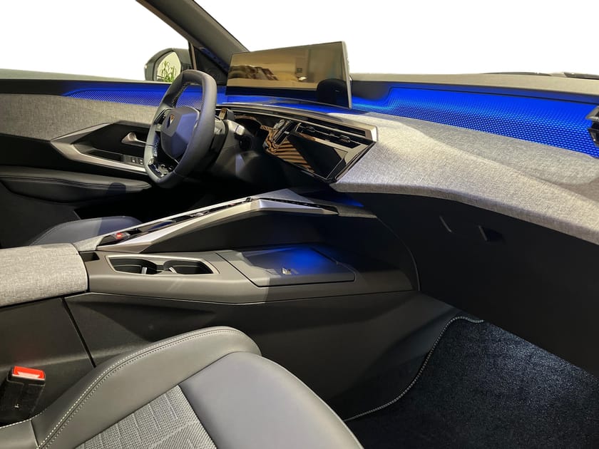 Bild 4 av Peugeot 3008 Hybrid 145