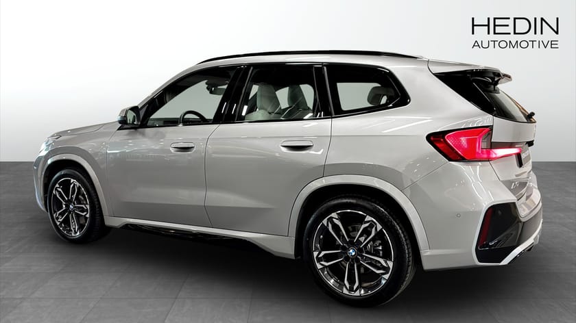 Bild 2 av BMW iX1 xDrive30