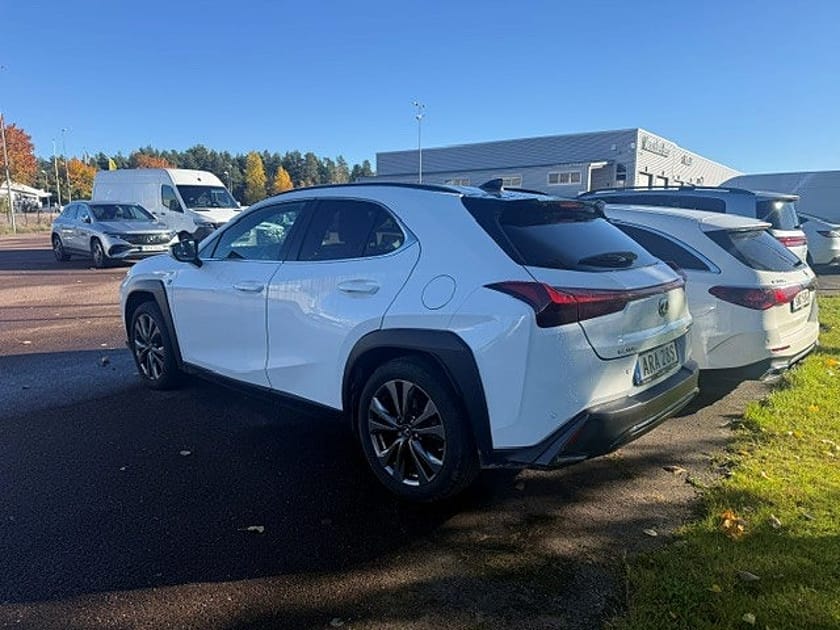 Bild 2 av Lexus UX 250h