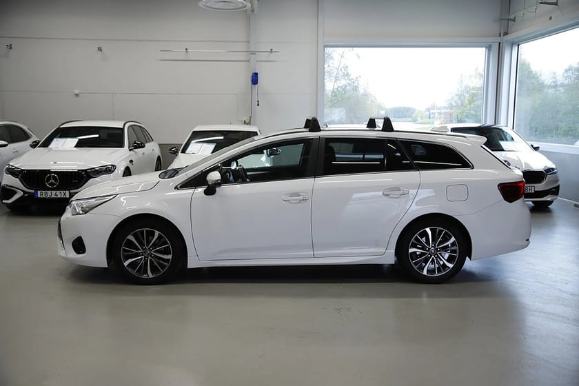 Bild 2 av Toyota Avensis Kombi