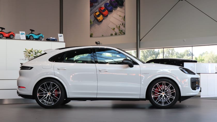 Bild 3 av Porsche Cayenne Turbo E-Hybrid Coupé