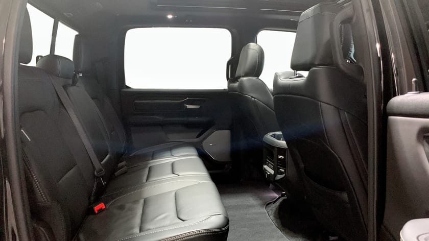 Bild 5 av RAM 1500 Dubbelhytt 5'7" box