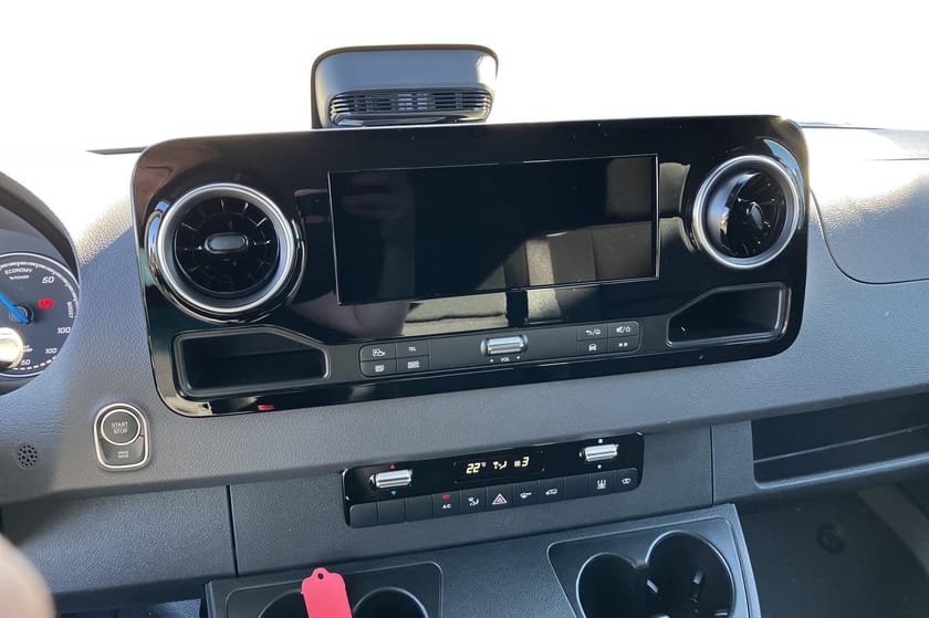 Bild 3 av Mercedes-Benz eSprinter 420 113 kWh