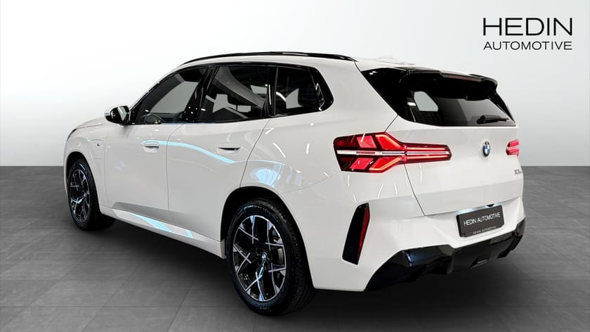 Bild 2 av BMW X3 30e xDrive
