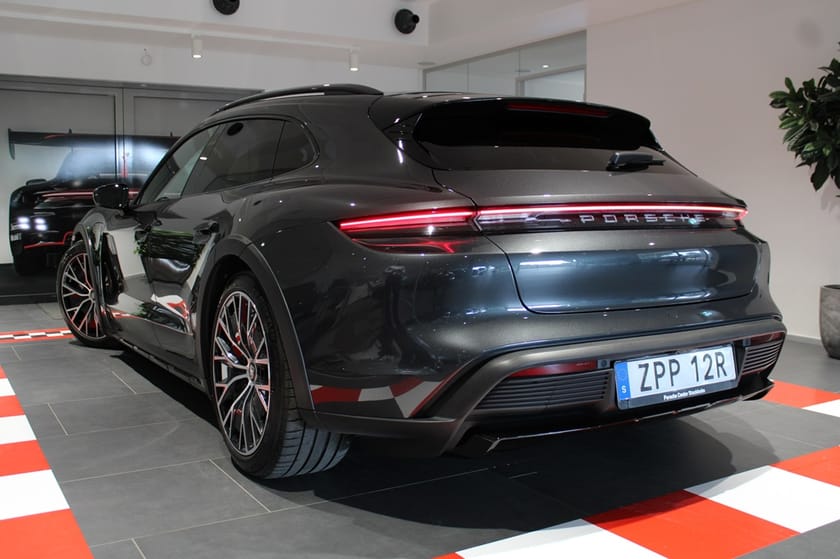 Bild 2 av Porsche Taycan 4 Cross Turismo