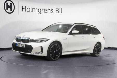BMW 330e xDrive Touring