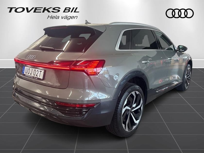 Bild 2 av Audi Q8 55 e-tron quattro
