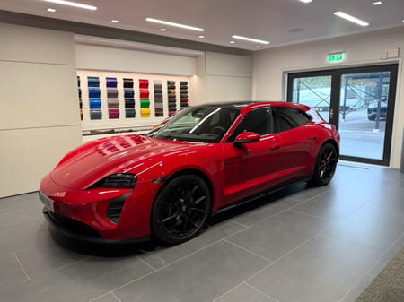 Porsche Taycan GTS Sport Turismo
