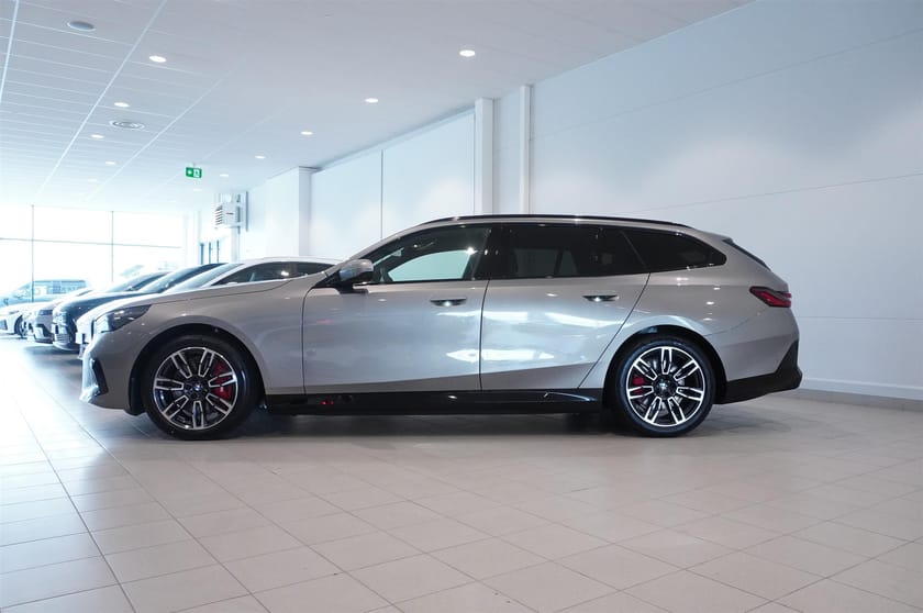Bild 3 av BMW i5 xDrive40 Touring