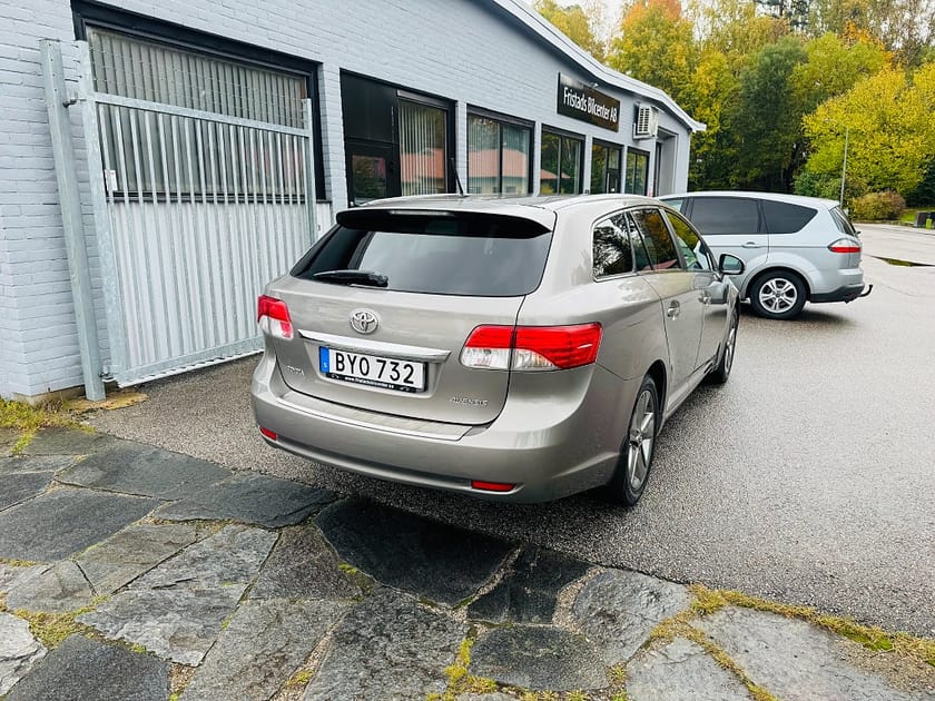 Bild 3 av Toyota Avensis Kombi
