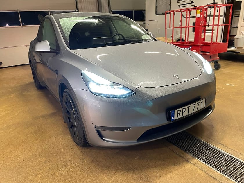 Bild 2 av Tesla Model Y Long Range AWD