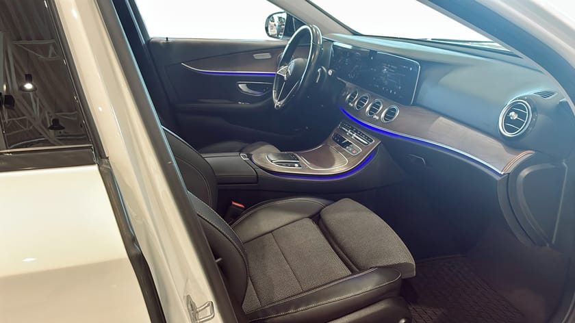 Bild 3 av Mercedes-Benz E 220 T d