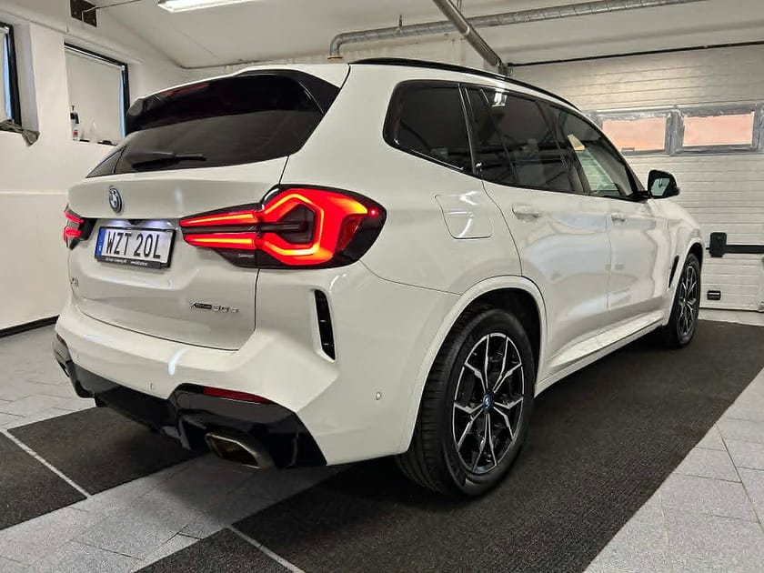 Bild 2 av BMW X3 xDrive30e
