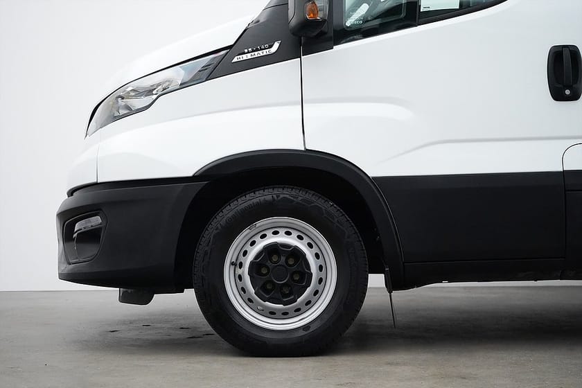 Bild 2 av Iveco Daily 35-140 Van