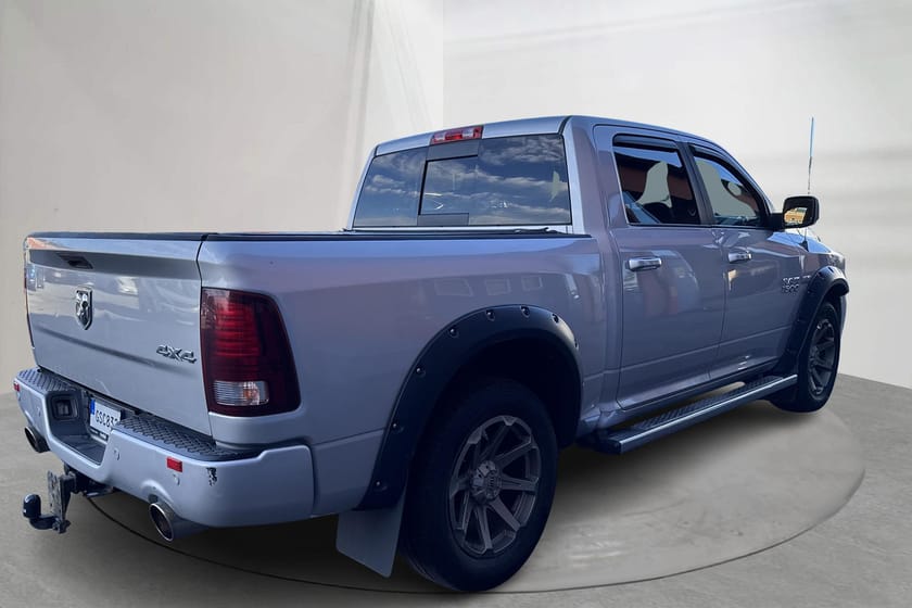 Bild 3 av RAM 1500 Dubbelhytt 5'7" box