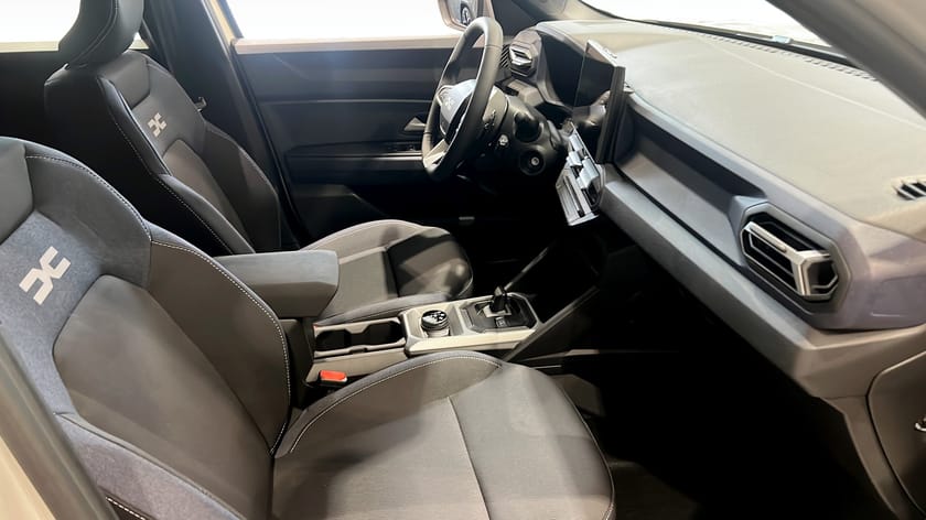 Bild 3 av Dacia Duster hybrid-G 150 4x4