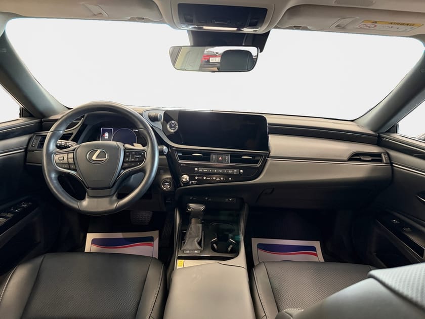 Bild 2 av Lexus ES 300h