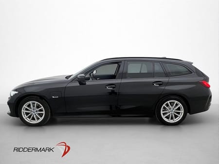 BMW 330e xDrive Touring