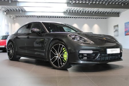 Porsche Panamera 4 E-Hybrid