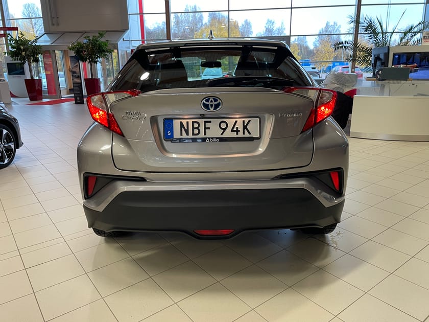 Bild 3 av Toyota C-HR Hybrid