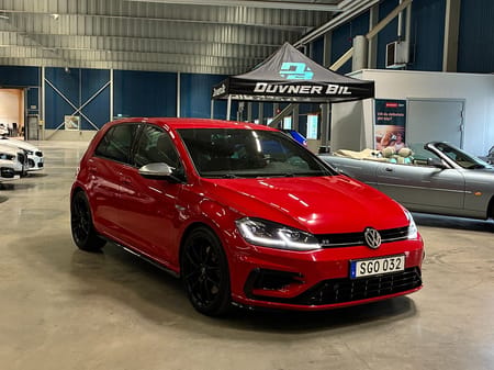 Volkswagen Golf  R