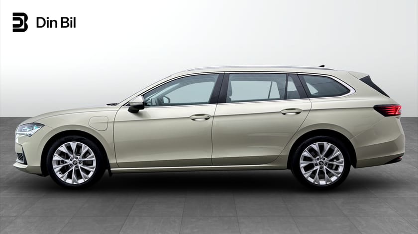 Bild 2 av Škoda Superb iV Kombi