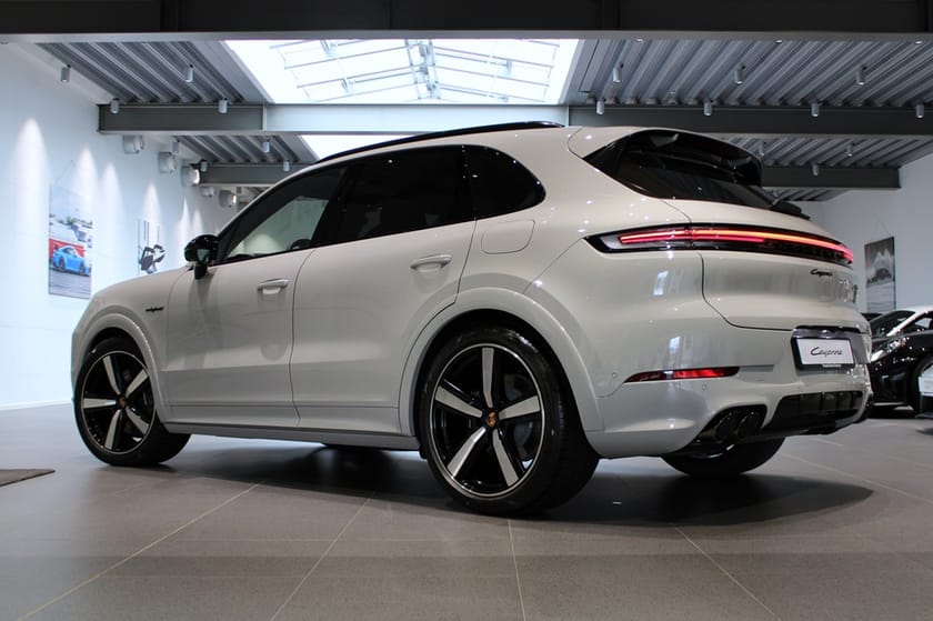 Bild 2 av Porsche Cayenne E-Hybrid