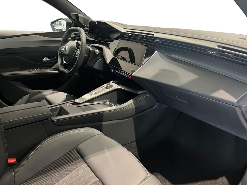 Bild 4 av Peugeot 408 Hybrid 145
