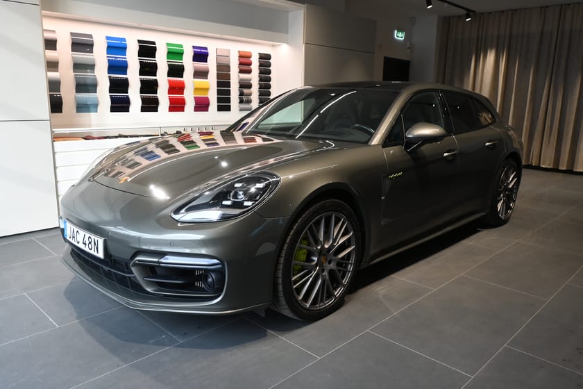 Bild 1 av Porsche Panamera 4 E-Hybrid Sport Turismo
