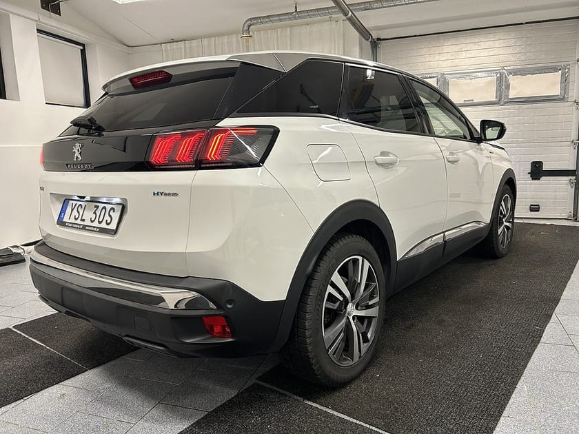 Bild 3 av Peugeot 3008 HYBRID 225