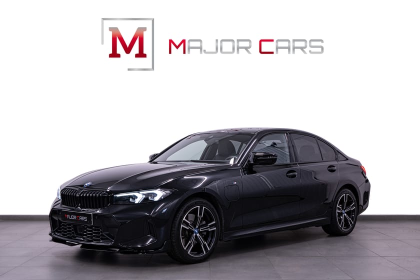 Bild 1 av BMW 330e xDrive Sedan