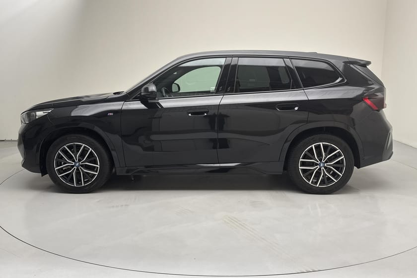 Bild 2 av BMW iX1 xDrive30