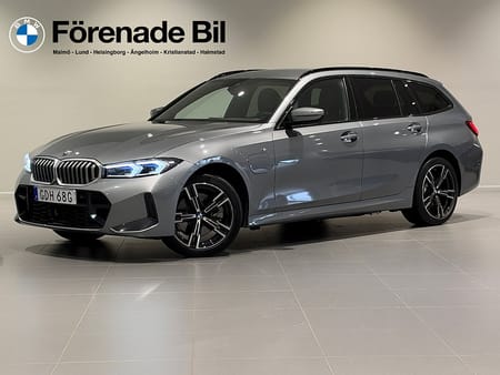 BMW 330e xDrive Touring