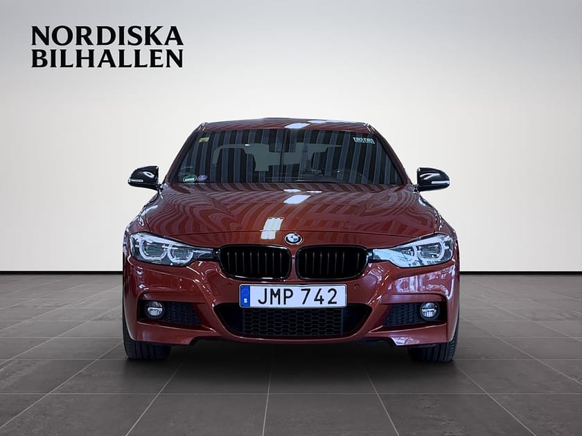 Bild 2 av BMW 330i Sedan