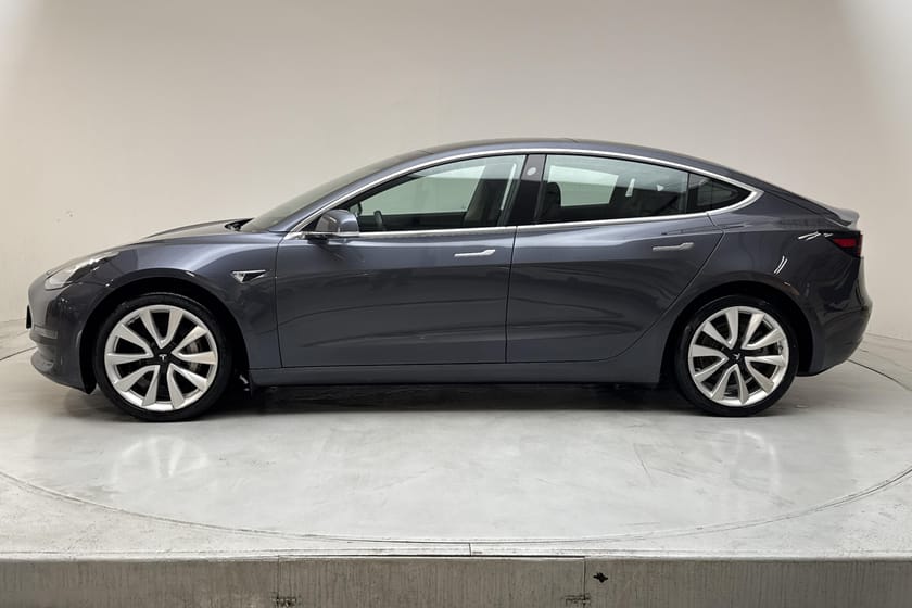 Bild 2 av Tesla Model 3 Long Range AWD