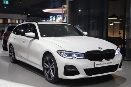 BMW 330e xDrive Touring