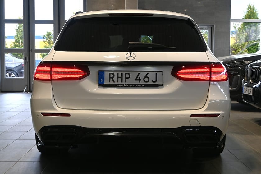 Bild 4 av Mercedes-Benz AMG E 63 S T 4MATIC+