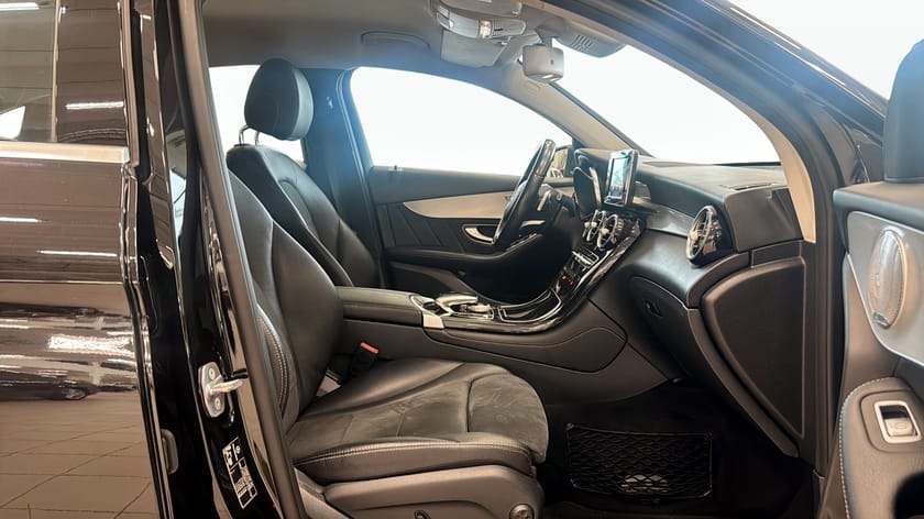 Bild 3 av Mercedes-Benz GLC 250 d Coupé 4MATIC