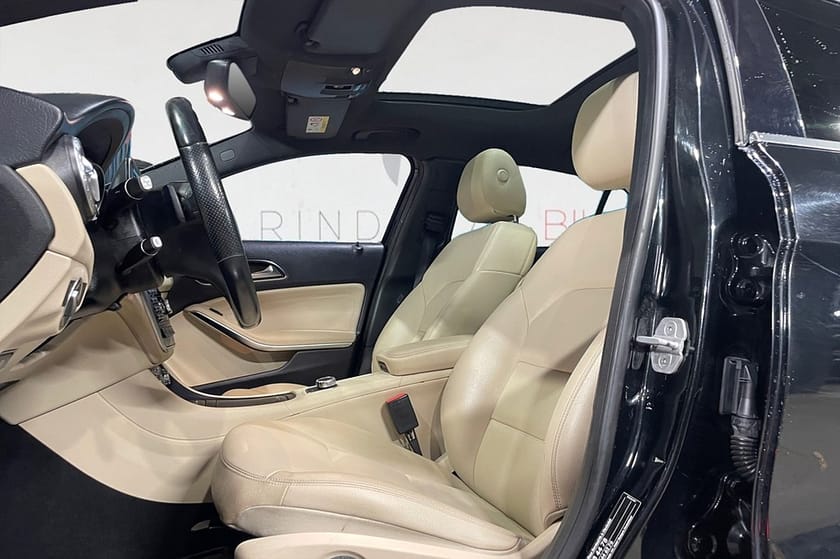 Bild 3 av Mercedes-Benz GLA 220 CDI 4MATIC