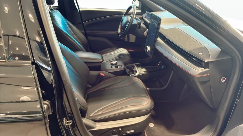 Bild 3 av Ford Mustang Mach-E Standard Range AWD