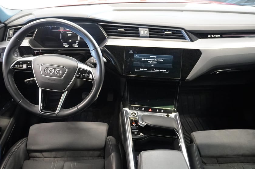 Bild 2 av Audi Q8 Sportback 55 e-tron quattro