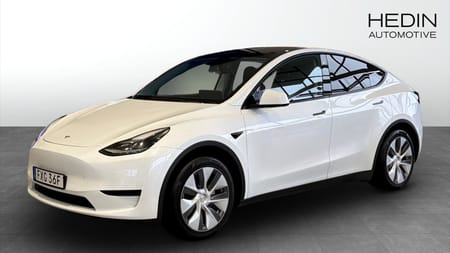Tesla Model Y Standard Range RWD