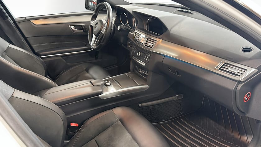 Bild 5 av Mercedes-Benz E 220 BlueTEC 4MATIC