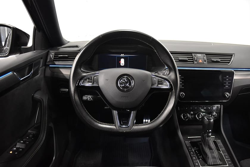 Bild 2 av Škoda Superb iV Kombi