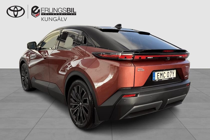Bild 2 av Toyota C-HR+