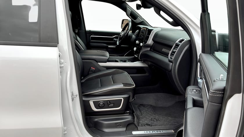 Bild 3 av RAM 1500 Crew Cab